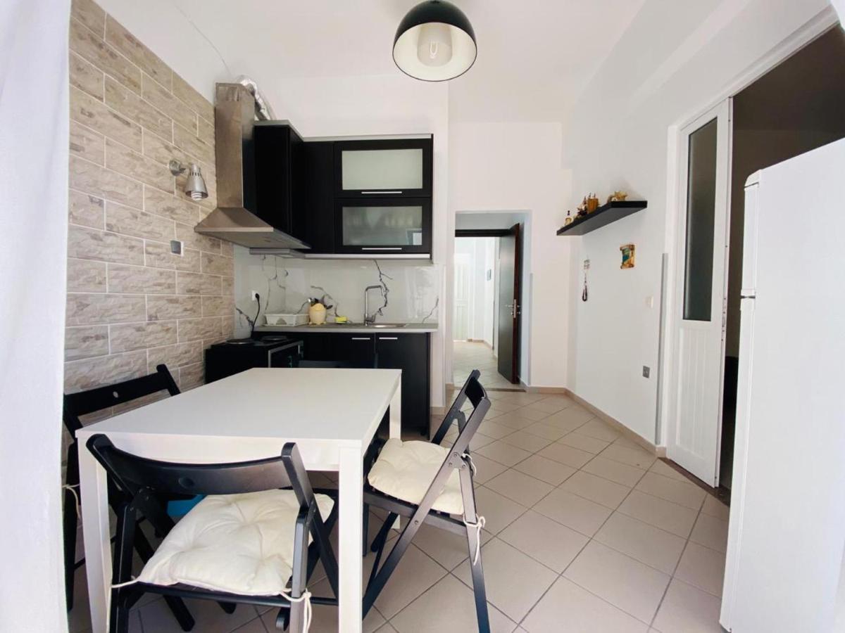 Hotel Hercules House à Saranda Extérieur photo