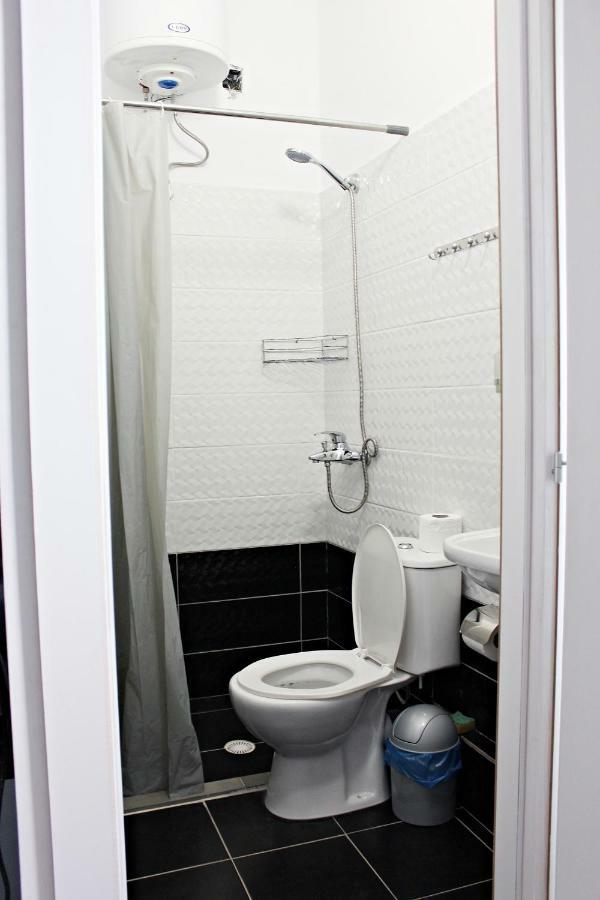 Hotel Hercules House à Saranda Extérieur photo