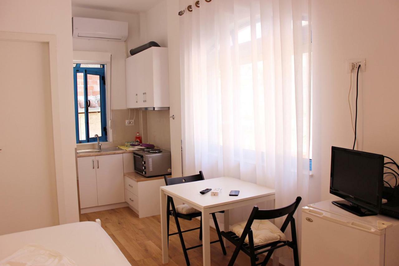 Hotel Hercules House à Saranda Extérieur photo